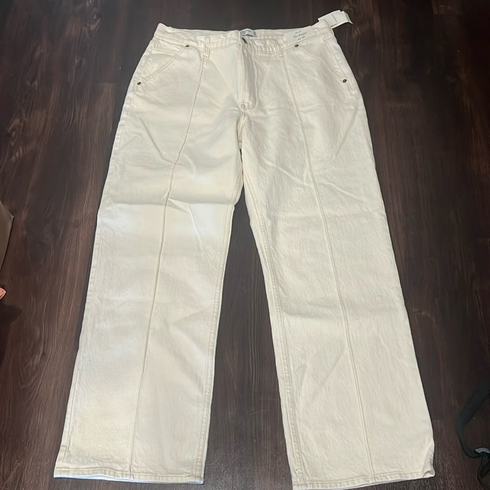 abercrombie the baggy mid rise white jean (size 31/12R)